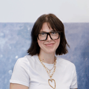 nail tech Caroline Powell